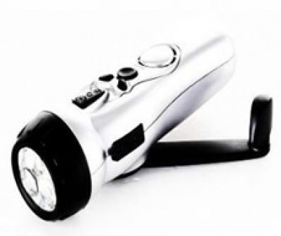 Imagine Incarcator manual pentru telefonul mobil, cu lanterna si Radio FM