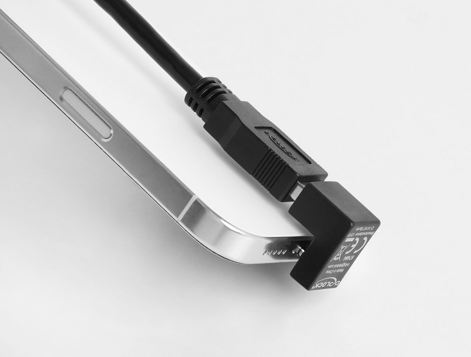 Imagine Adaptor USB-C 10 Gbps la USB-A unghi U-shaped T-M, Delock 67464